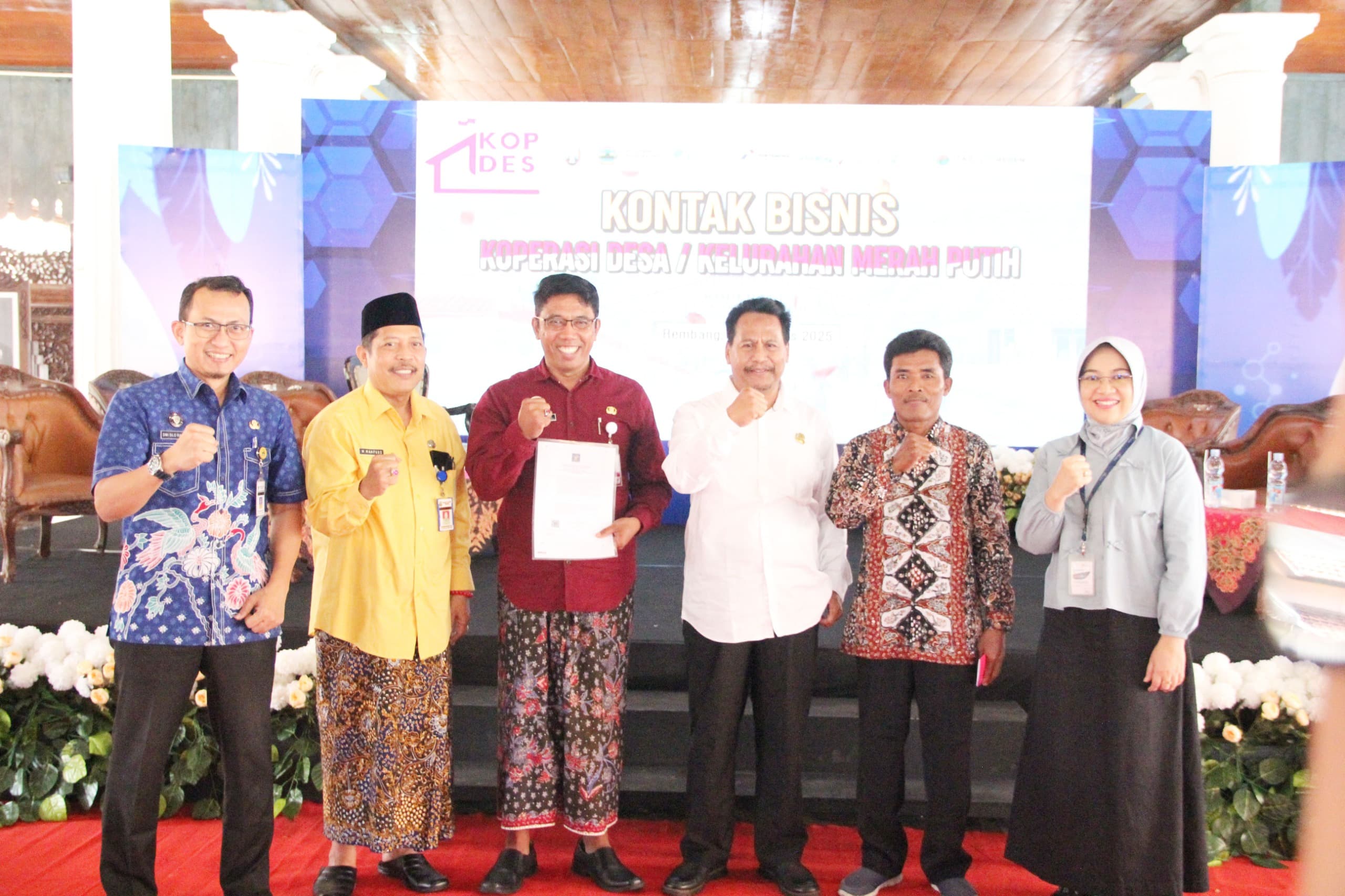 PEMBERDAYAAN KEMANDIRIAN EKONOMI DESA DENGAN KOPERASI DESA KELURAHAN MERAH PUTIH