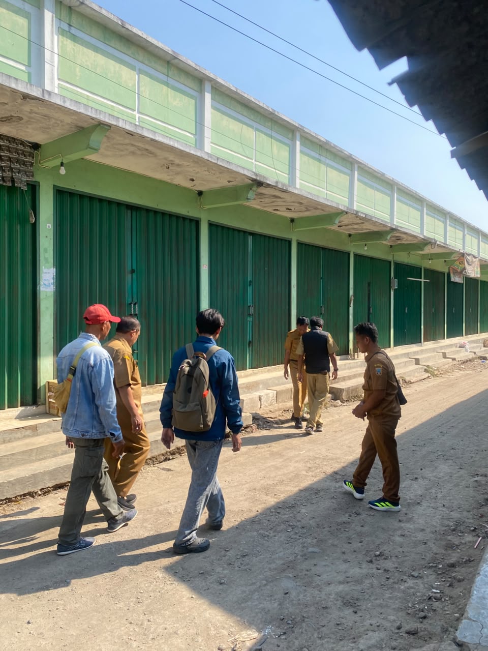 PASTIKAN SESUAI RENCANA HASIL PENATAAN PASAR SULANG DIPERIKSA