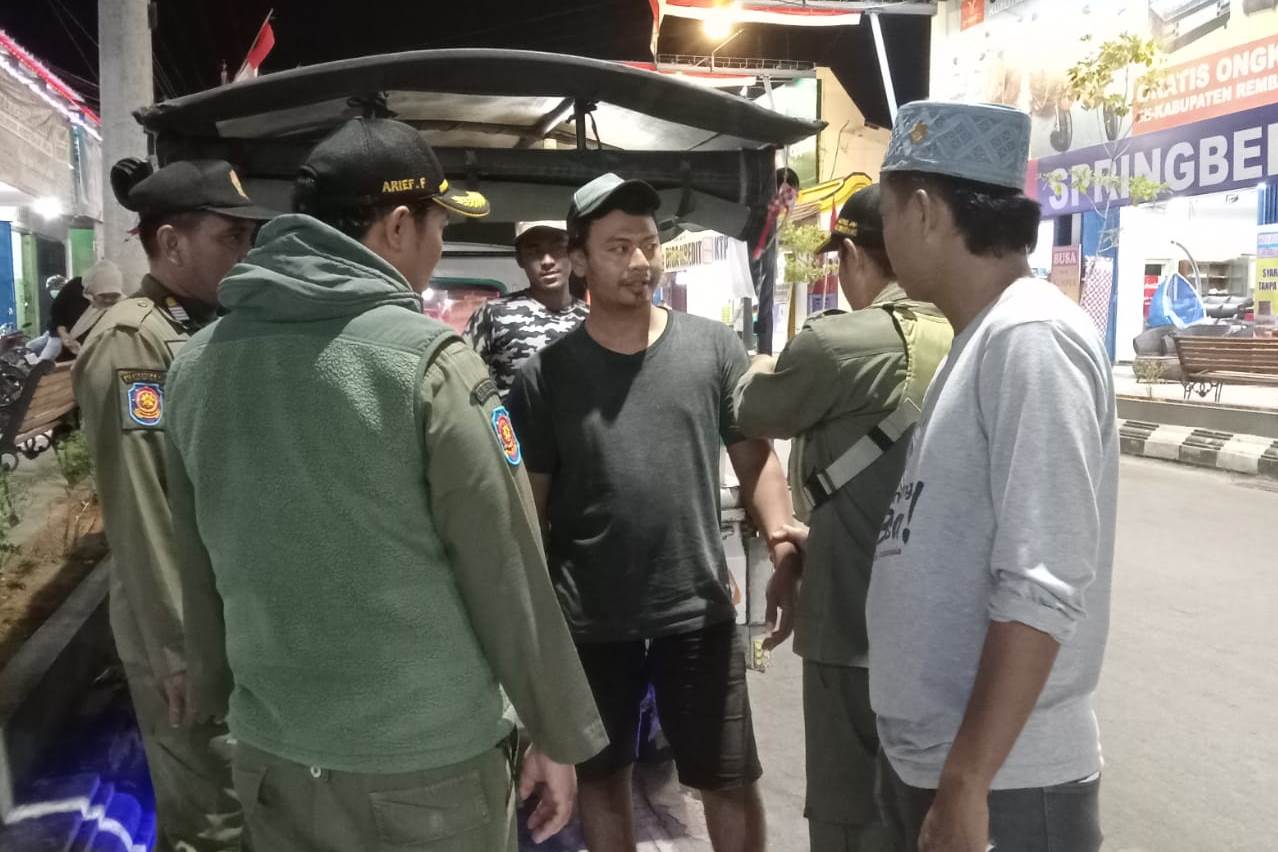 DINDAKOPUKM IKUT SERTA DALAM PENERTIBAN PKL DI KOTA PUSAKA LASEM