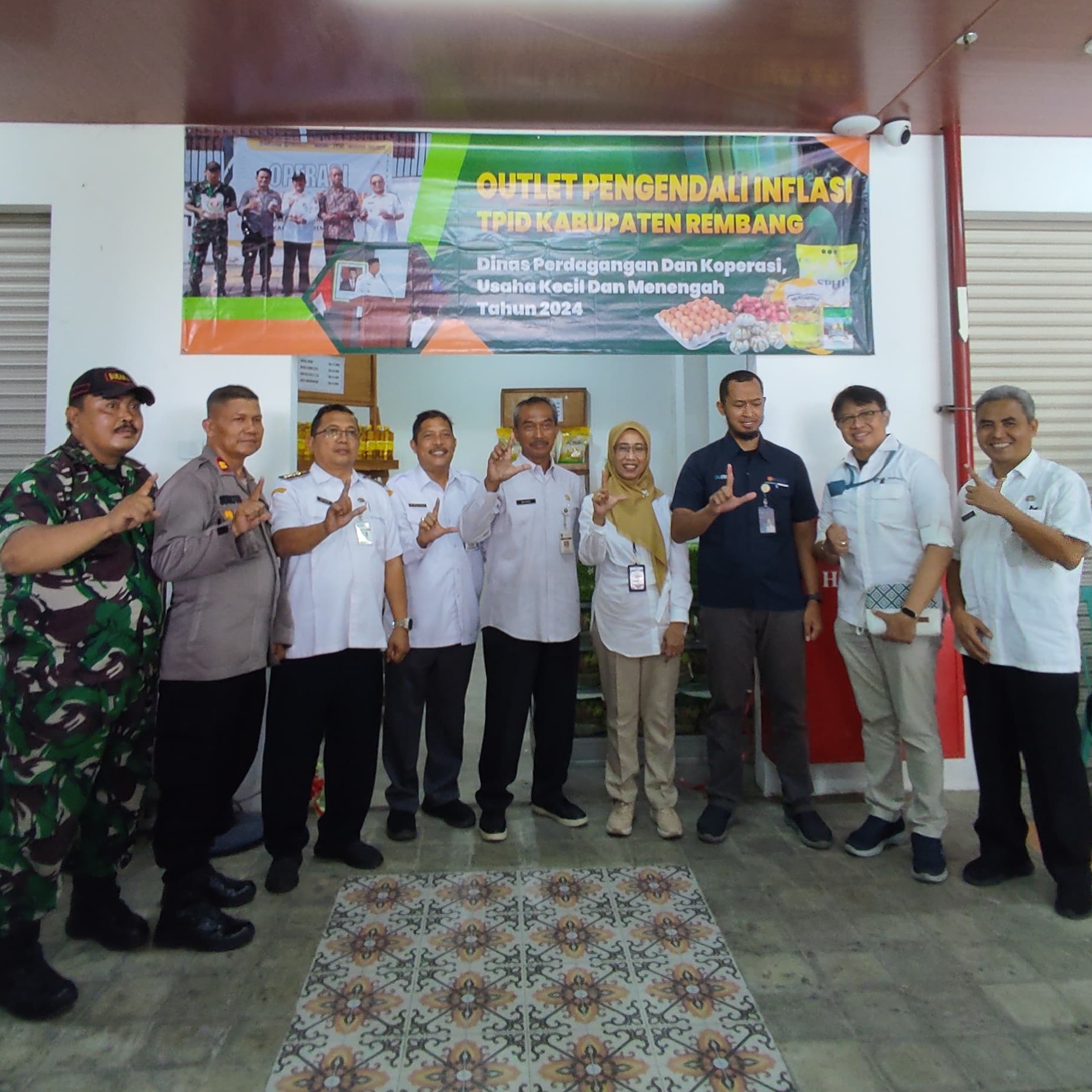 PERESMIAN OUTLET PENGENDALI INFLASI TPID KABUPATEN REMBANG